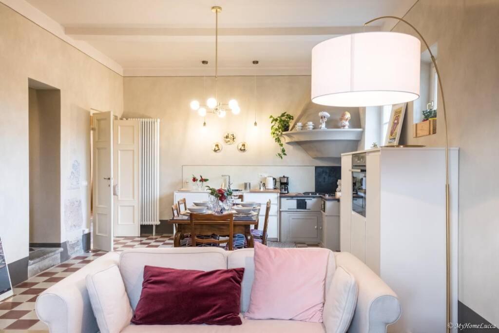 Casa Maria - Attico Di Lusso Vicino Alle Mura Lucca Eksteriør billede