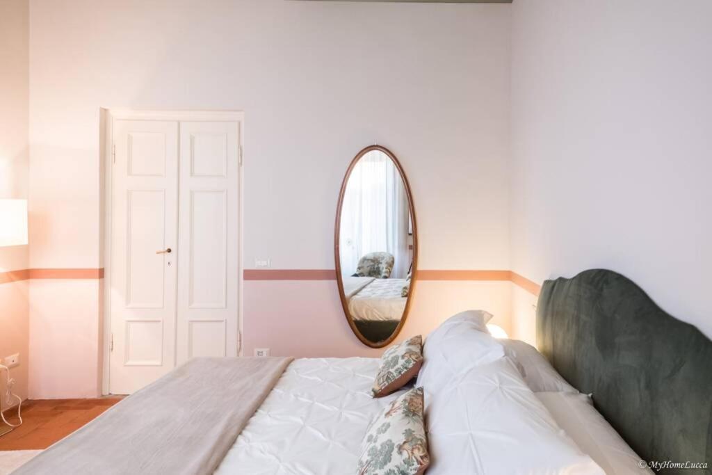 Casa Maria - Attico Di Lusso Vicino Alle Mura Lucca Eksteriør billede